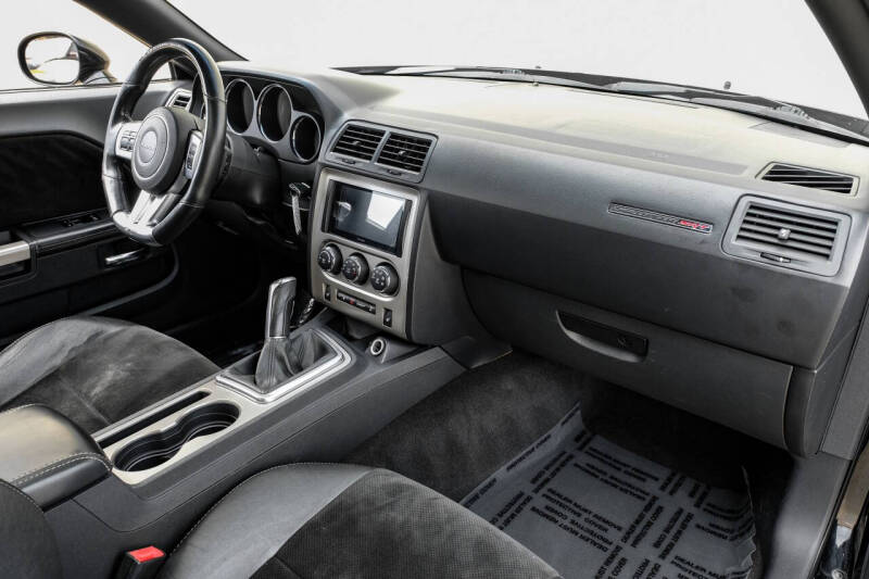 2012 Dodge Challenger SRT8 392