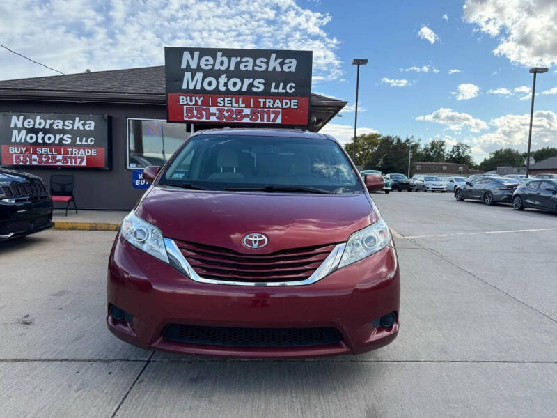 2015 Toyota Sienna LE 7-Passenger