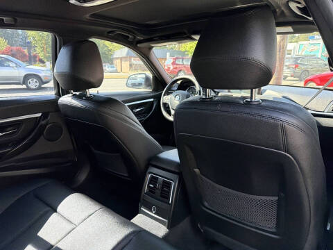 2017 BMW 3 Series 330i
