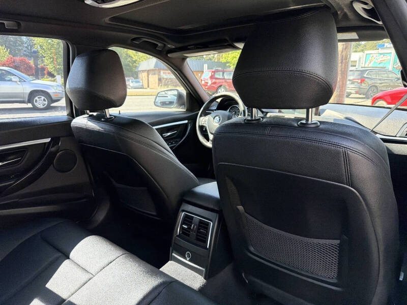 2017 BMW 3 Series 330i