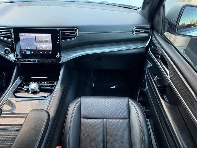 2022 Jeep Wagoneer Series II