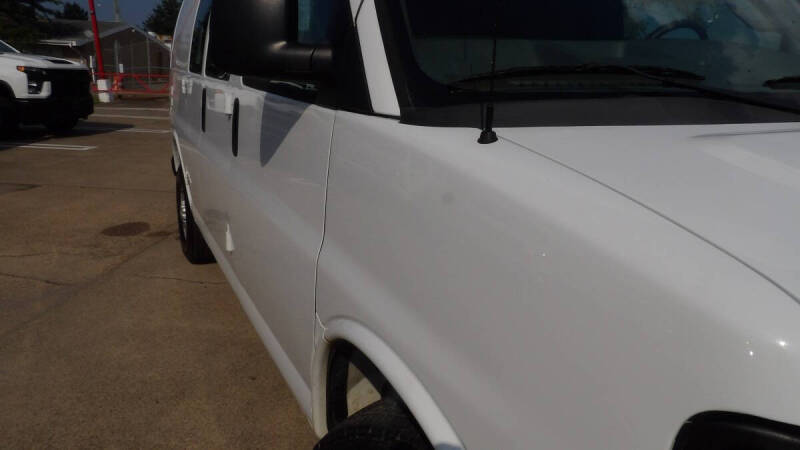 2017 Chevrolet Express 2500