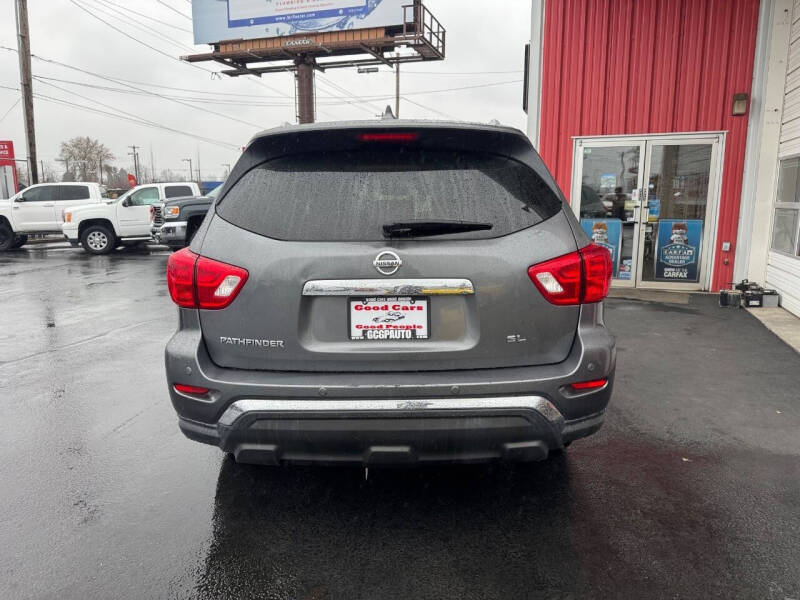 2019 Nissan Pathfinder SL