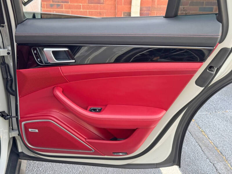 2021 Porsche Panamera