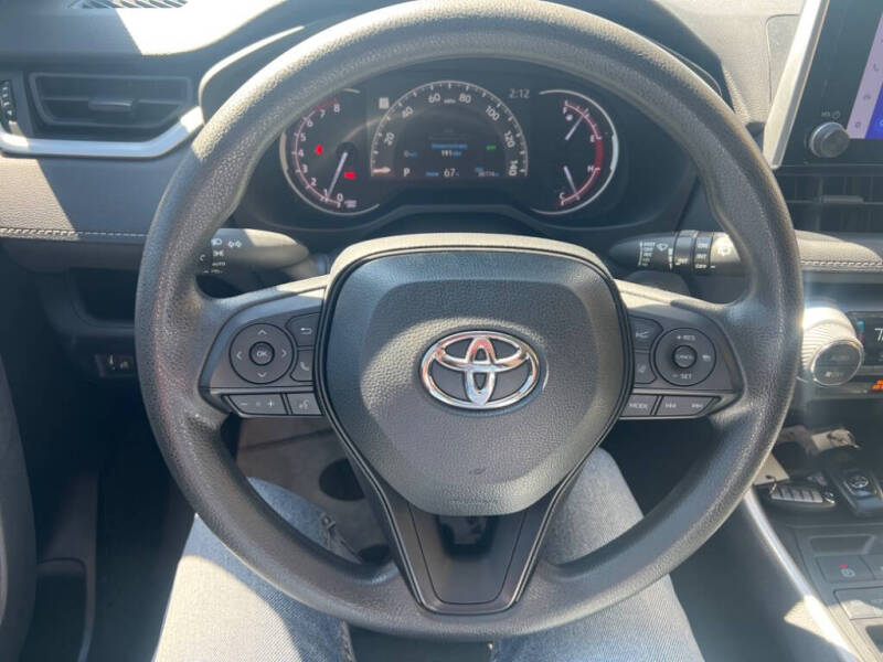 2023 Toyota RAV4 XLE