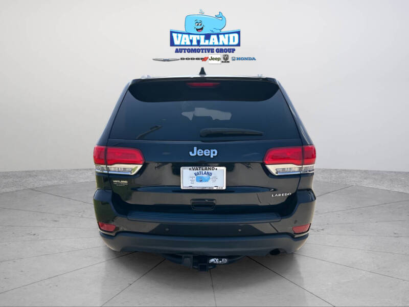 2018 Jeep Grand Cherokee Laredo E