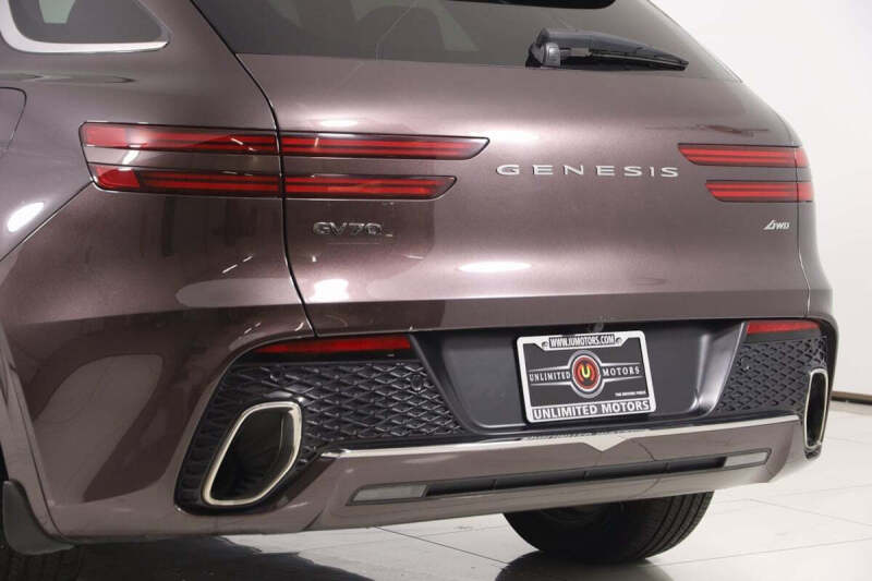 2022 Genesis GV70 2.5T Standard