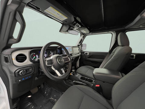 2024 Jeep Wrangler Sahara 4xe