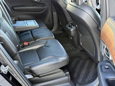 2018 Volvo XC90 T6 Inscription