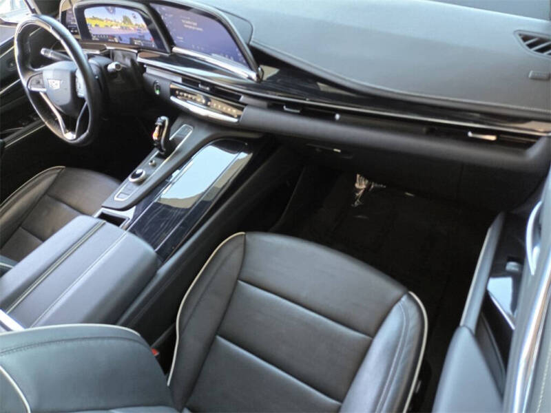 2024 Cadillac Escalade Sport