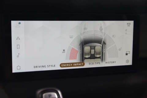 2023 Land Rover Defender 110 SE