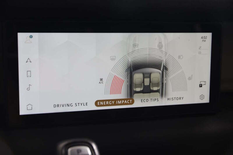 2023 Land Rover Defender 110 SE