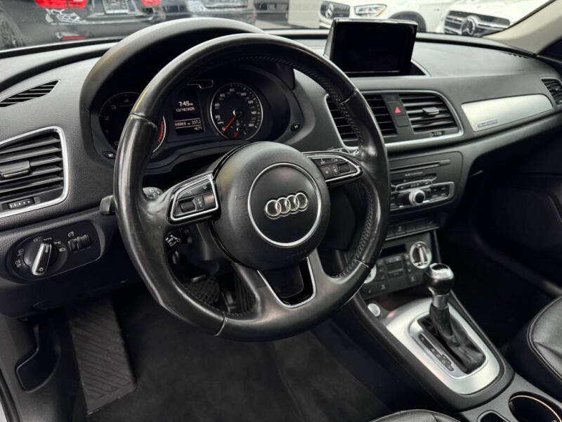 2015 Audi Q3 2.0T quattro Premium Plus