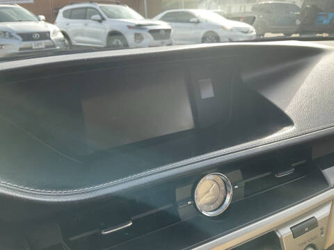 2015 Lexus ES 350 Crafted Line