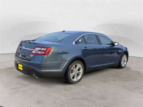 2018 Ford Taurus SEL