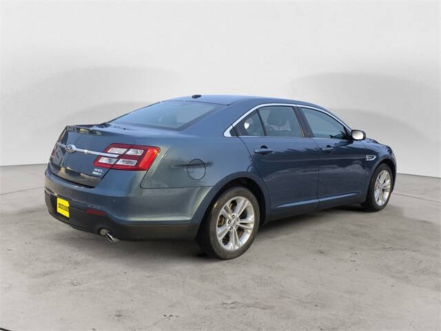 2018 Ford Taurus SEL