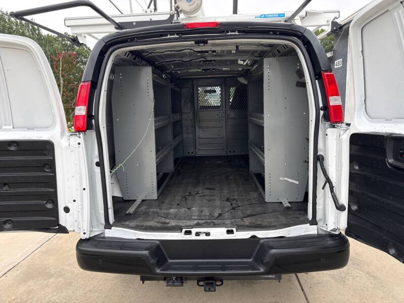 2025 Chevrolet Express 2500