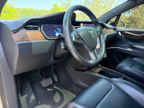 2019 Tesla Model X Standard Range