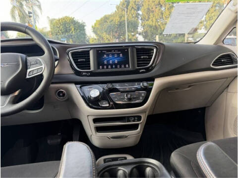 2018 Chrysler Pacifica Touring Plus