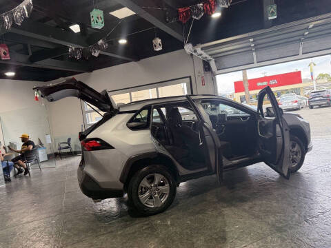 2023 Toyota RAV4 Hybrid LE