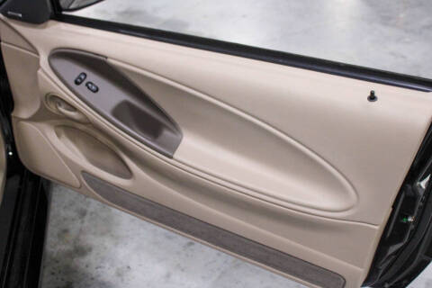 2003 Ford Mustang GT Deluxe