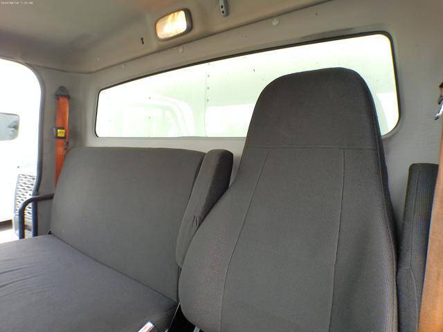 2015 Freightliner M2 106