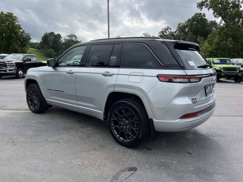 2026 Jeep Grand Cherokee Summit