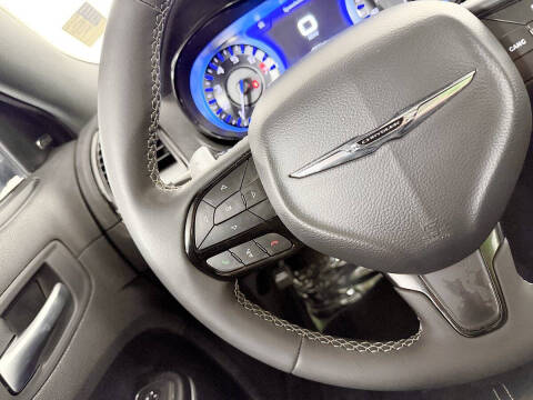 2023 Chrysler 300 S V6