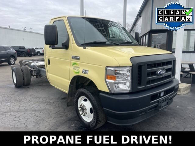 2021 Ford E-Series E-450 SD