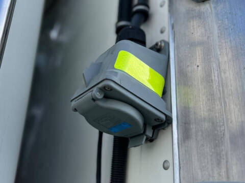 2020 Freightliner M2 106