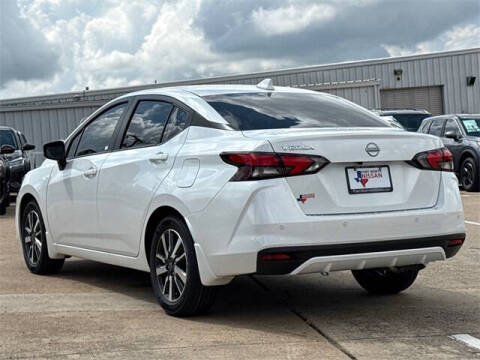 2025 Nissan Versa SV