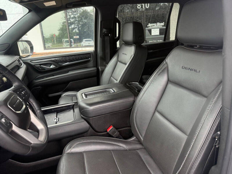2023 GMC Yukon XL Denali
