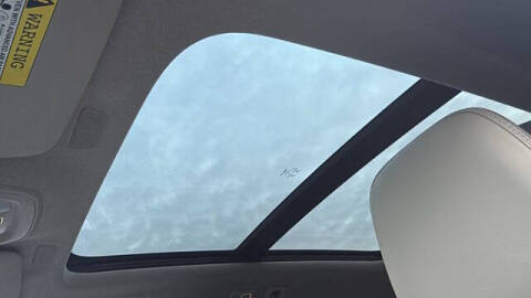 2023 Volvo XC40 B5 Plus Dark Theme