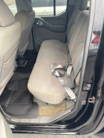 2015 Nissan Frontier S