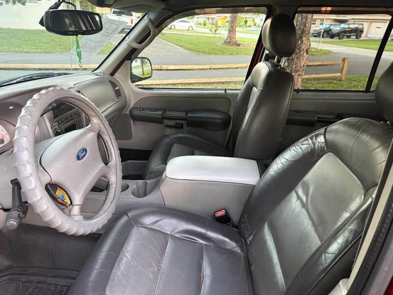 2003 Ford Explorer Sport Trac XLT