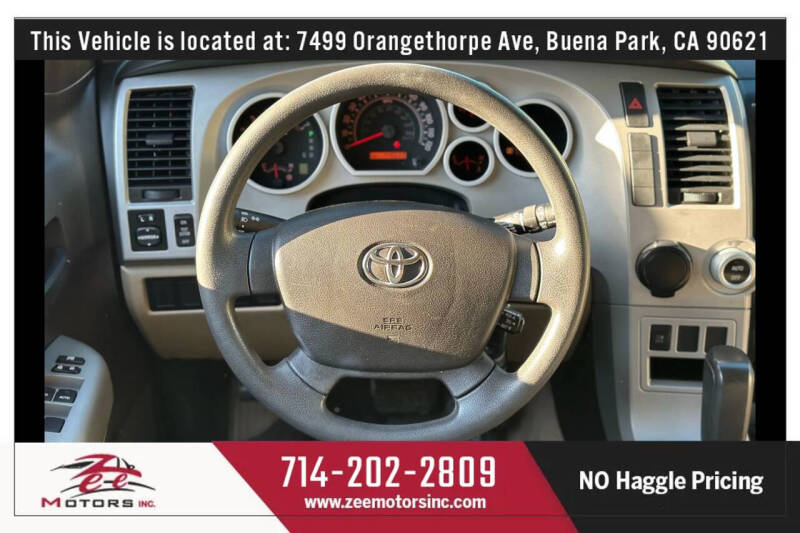 2008 Toyota Sequoia SR5