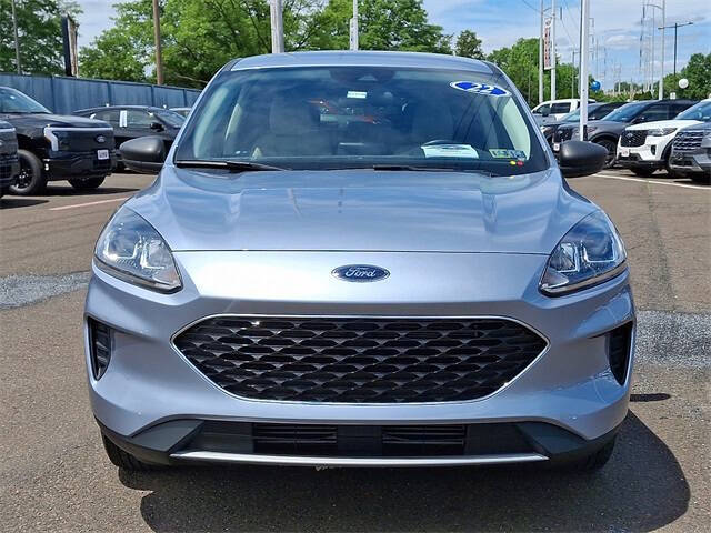 Used 2022 Ford Escape SE with VIN 1FMCU9G69NUB05938 for sale in Philadelphia, PA
