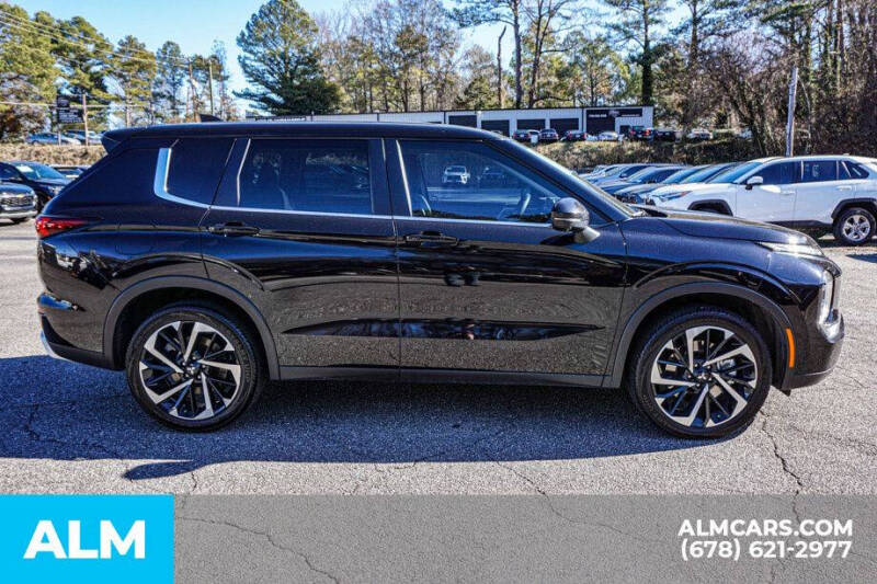 2024 Mitsubishi Outlander SE