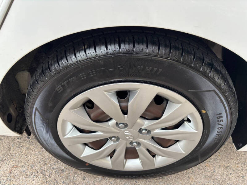 2018 Hyundai Accent SE