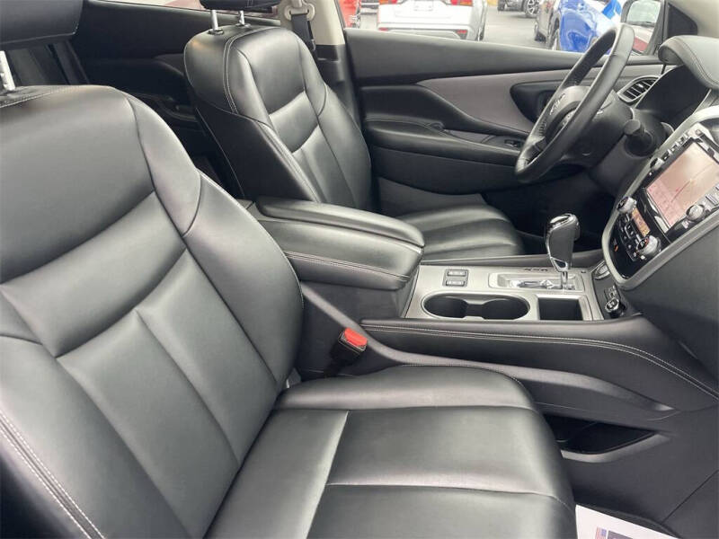 2023 Nissan Murano SV