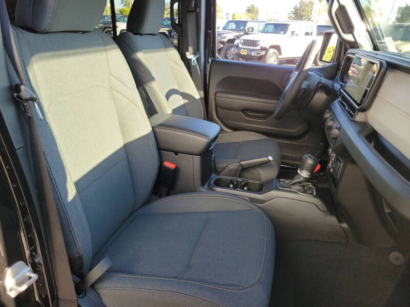 2026 Jeep Gladiator Sport S