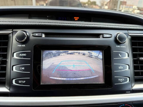 2015 Toyota Highlander LE