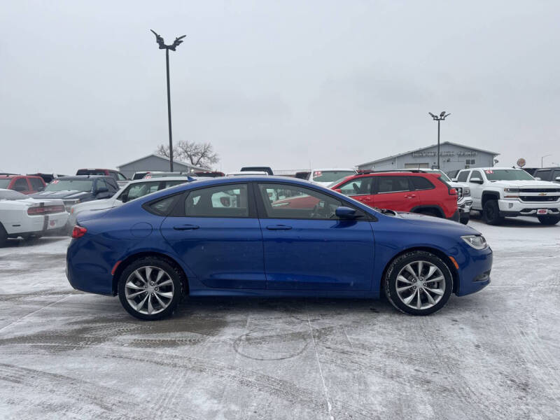 2016 Chrysler 200 S