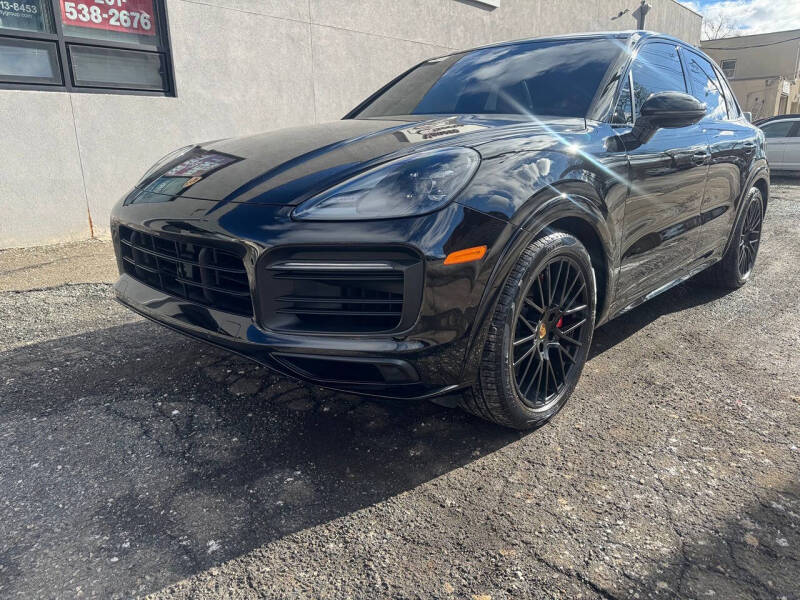 2023 Porsche Cayenne GTS