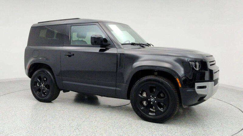 2023 Land Rover Defender 90 SE