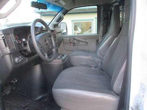 2022 GMC Savana 2500