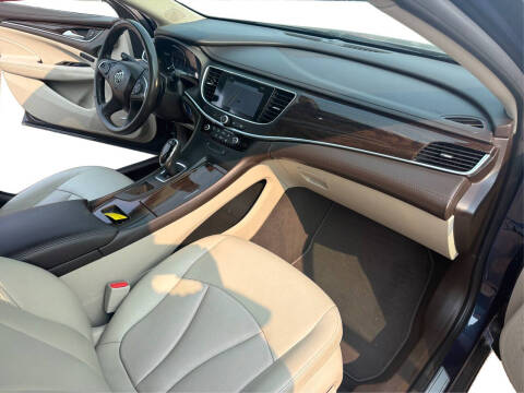 2017 Buick LaCrosse Essence