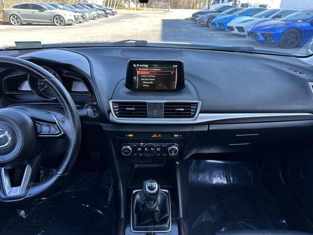 2017 Mazda MAZDA3 Touring