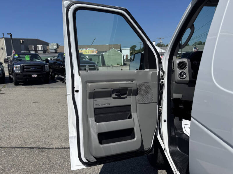 2012 Ford E-Series E-250