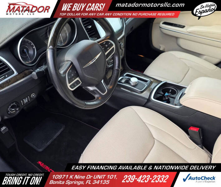 2017 Chrysler 300 C